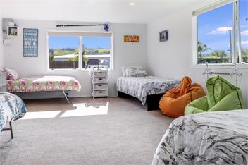 Hosts on the Coast Saltwater Days - Whitianga