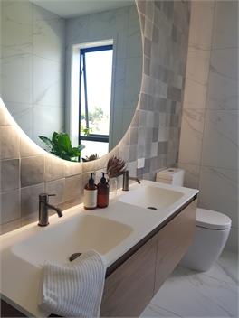 Spacious 4 bedroom city views - Gisborne