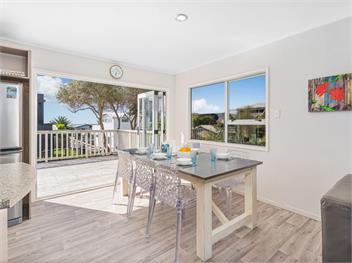 Beverley Beach (Bachcare) - Whangamata