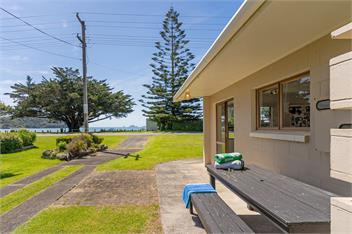 Ocean Whispers (Bachcare) - Whitianga