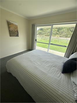 Pioi Coastal Station Cottage Piwakawaka - Awakino 4376
