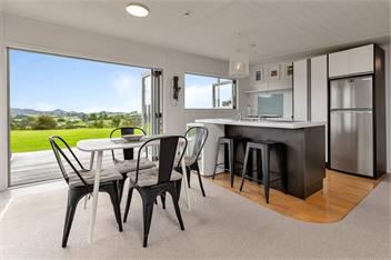 Te Pae (Bachcare) - Kaiwaka
