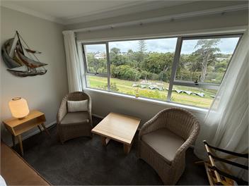 Waiake Beach Apartments - Auckland