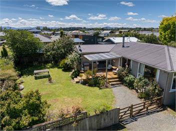 Darling on Dorizac (Bachcare) - Te Anau