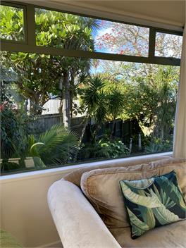 Beautiful House in the Bays - Walk to Beach - Cafes  - 