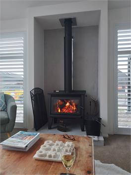 Central Cromwell Charm -