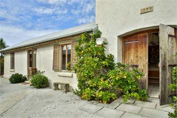PARIPUMA Coastal Accommodation - A Unique Marlborough Property - Blenheim
