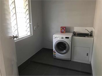 Maddington House Unit A - Perth