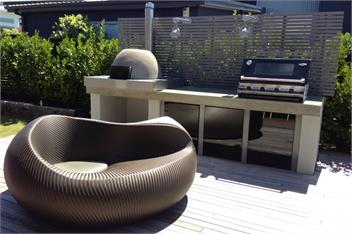 **Omaha Beach- Stylish Sun Filled Luxury Bach** - Auckland