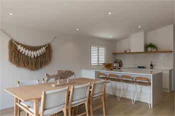 Deluxe Suite - Your Private Sanctuary Awaits - Auckland