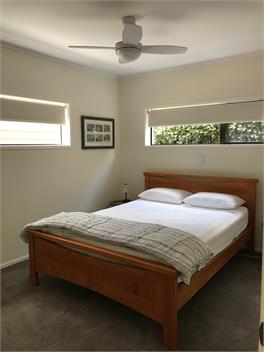 Little Quiet Sunny Gem - Rodney District