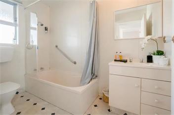 One-Bedroom Apartment - christchurch