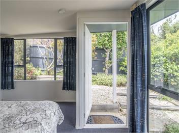 Le Bach - Akaroa