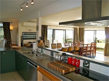 Beach Galore (Bachcare) - Waihi Beach