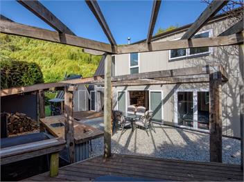 The Hillvue with Spa (Bachcare) - Arrowtown