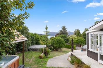 Kiwiana Bach (Bachcare) - Lake Tarawera