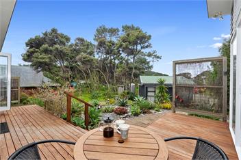 Pohutukawa Peace (Bachcare) - Mangawhai Village