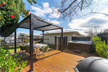 Relax @ Richmond Heights - Spa Pool, Table Tennis, BBQ - Taupo