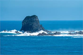 Yurt @ the Cape / hole in the rock Accommodation - cape foulwind