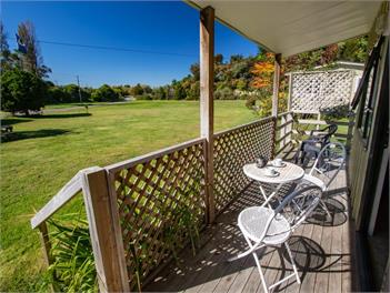 Marahau Kowhai Cottage - MOTUEKA