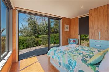 Bach 7 by the Sea - Marahau Holiday Home - Tasman