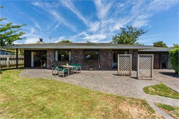 Lakeside Serenity (Bachcare) - Taupo