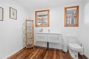 The Olive Corner (Bachcare) - Martinborough