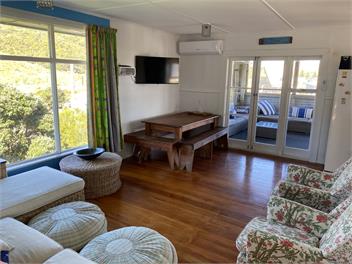 Love shack. Mahia beach  - Mahia beach. 