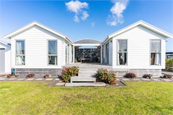 Mangawhai Heads Hole In One Family Fun! - Mangawhai Heads