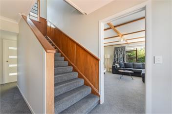Kaiteriteri Beach House - Renovated & Steps from the Beach - Tasman