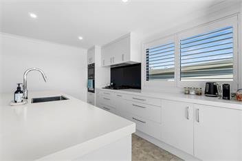 Sunset Stay (Bachcare) - Raglan
