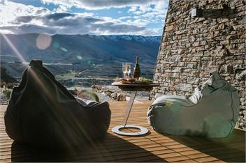 The Boulders Retreat | Private Rural Location | Lake Views | Architecturally Designed - NORTHBURN