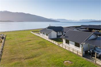 The Tranquil Edge (Bachcare) - Te Anau