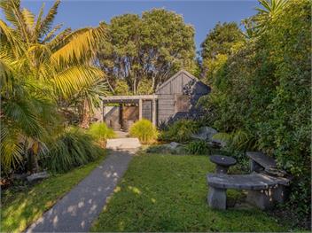 Living The Dream (Bachcare) - Whitianga