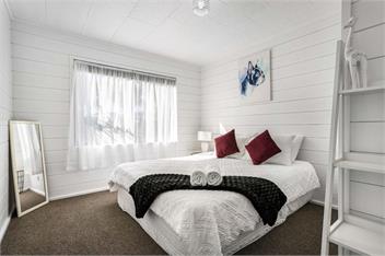 Arkhos (Bachcare) - Whitianga