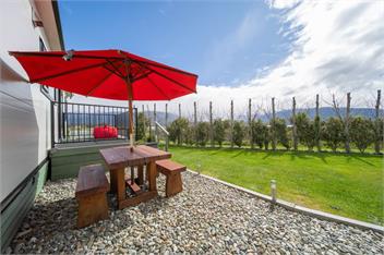 Ducati House (Bachcare) - Te Anau