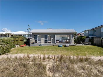 Beachfront Beauty (Bachcare) - Whangamata