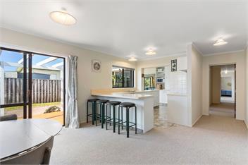 Relax on Linton (Bachcare) - Whangamata