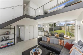 Lake Taupo Gem  - 