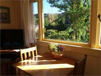 Fern Cottage,WIFI/SkyTv, Lower Hutt -