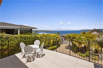 Lake View by Town - Taupo
