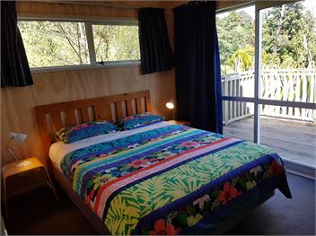 Stunning Views, Warm, Central & Quiet Little Hill - Ohakune