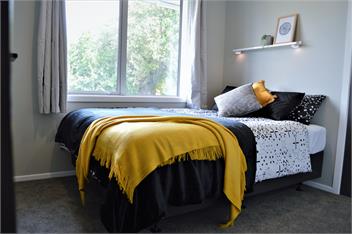 A designer's house (three bedroom holiday house) - Rotorua