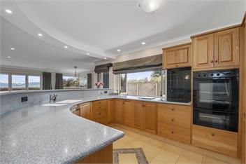 Tui Lookout - Spa Pool, Lake & Mountain Views - Taupo