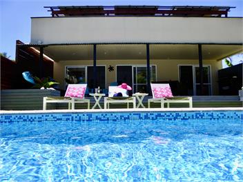 Taakoka Muri Beach Villa - Beachfront, Pool, Kayaks! - rarotonga