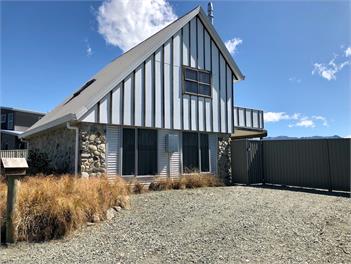 Family Apartment with Mountain Views - Twizel
