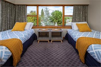 Grand View (Bachcare) - Te Anau