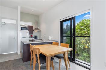 Rooftop Retreat (Bachcare) - Mt Maunganui