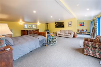 Matagouri Cottage (Bachcare) - Port Levy