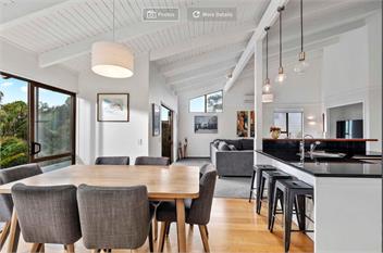 Beachside Retreat - Pool. - Auckland